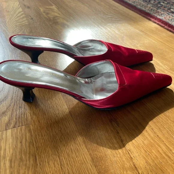 Donald J Pliner Red Satin Mule - Picture 2 of 3